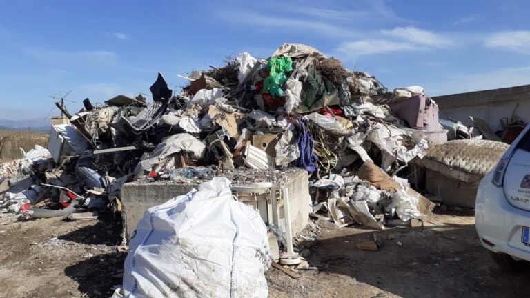 Se retiran 100 toneladas de escombros del camino de ses Argiles