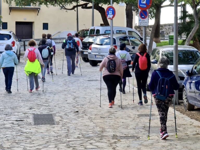 Primera jornada de la nueva edición de Nordic Walking Saludable