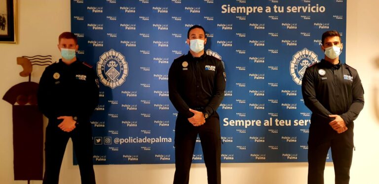 Policía de barrio recibe móviles para contacto con la ciudadanía