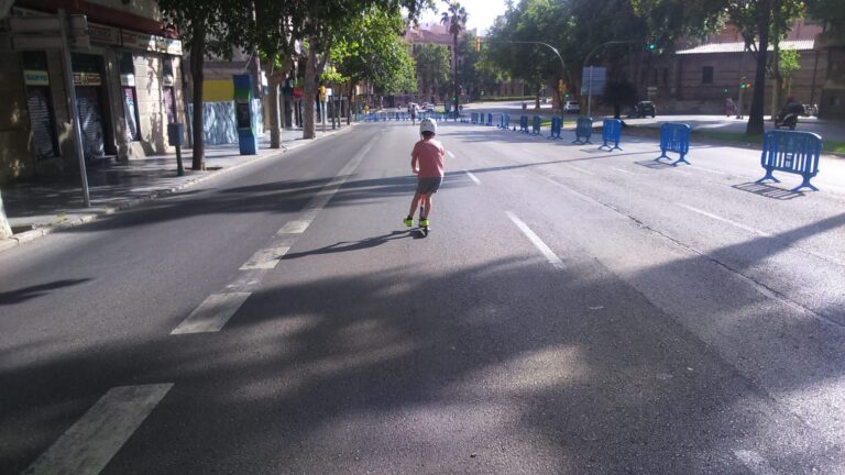 Cort transforma 13 kilómetros lineales de calles y avenidas en espacios para peatones