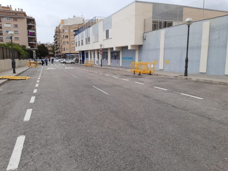 El Ayuntamiento cede 45 espacios a 36 centros escolares