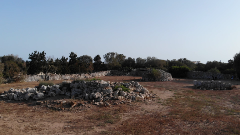 El poblado talayótico de los Antigors