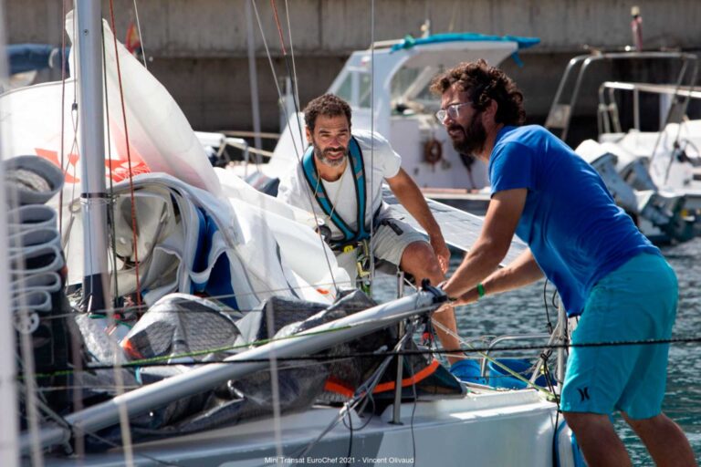 José Linares pisa tierra firme tras una dura primera etapa de la Mini Transat 2021