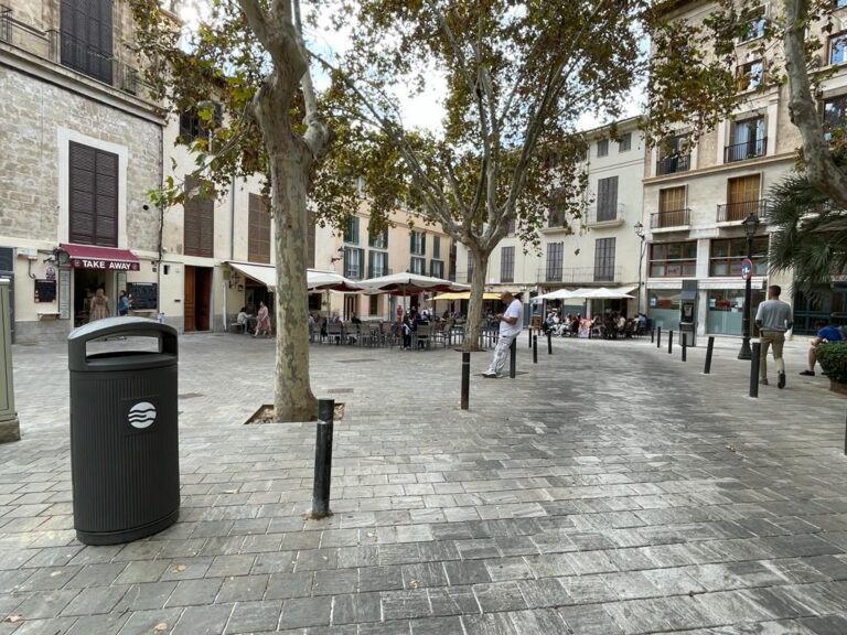 Renovación de las papeleras en el centro de Palma
