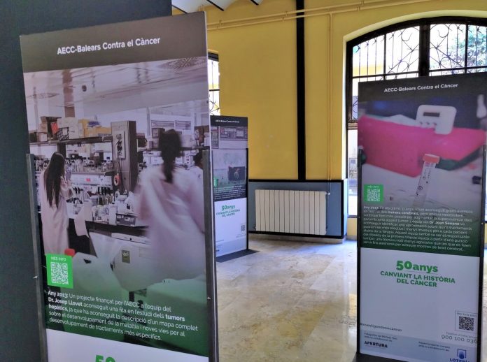 Exposición de la Asociación Española Contra el Cáncer en Palma