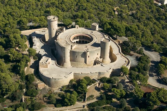 Restauración de la sala de cocina del Castillo de Bellver