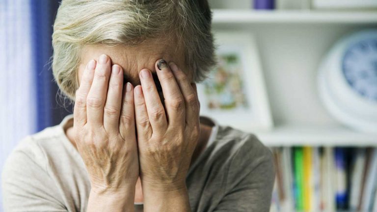 medios contra la violencia de género sobre mujeres mayores de 65 años