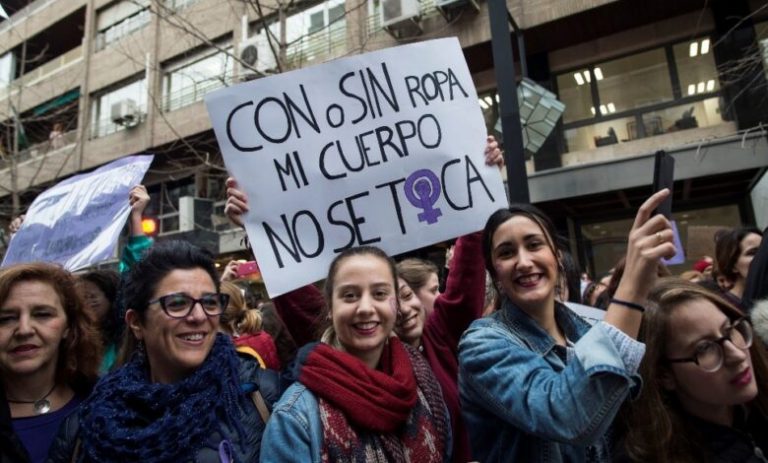 Aprobación de la Ley de libertad sexual