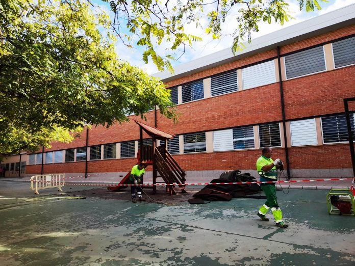 Empiezan las actuaciones del plan de mejora de patios escolares