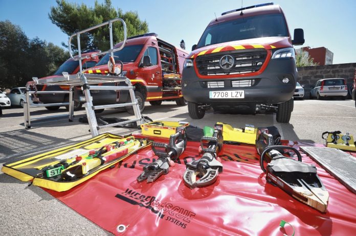 Los Bomberos de Mallorca modernizan el parque móvil con siete vehículos nuevos