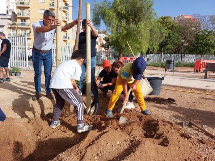 los vecinos del parque wifi participan en la primera siembra de la temporada