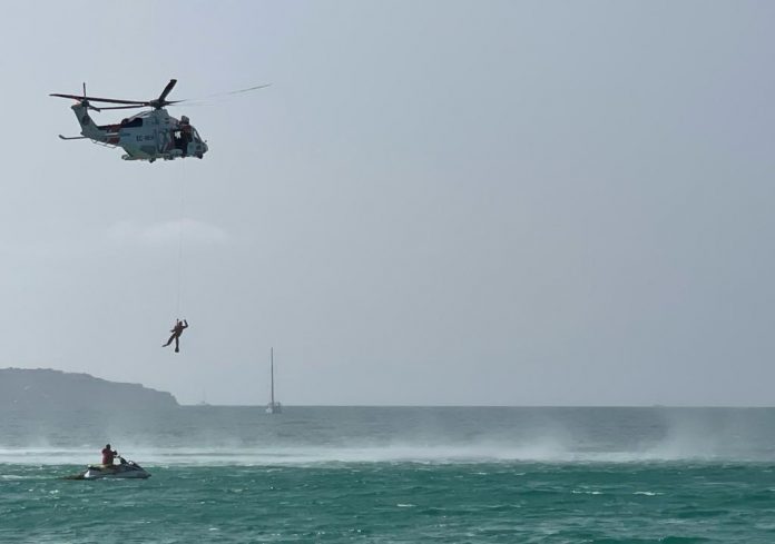 El servicio de socorrismo de las playas realiza tres simulacros en el balneario 4 de playa de Palma