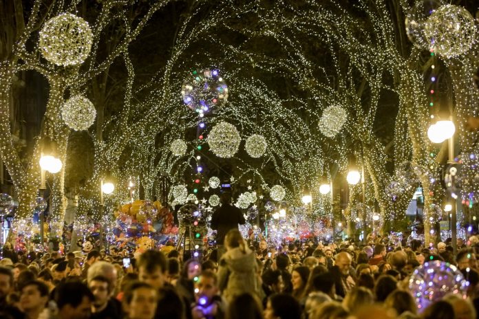 Se busca entidad ciudadana para encender las luces de Navidad