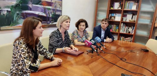 El IMAS y la Consejería de Asuntos Sociales convenían 170 plazas para personas mayores en situación de dependencia