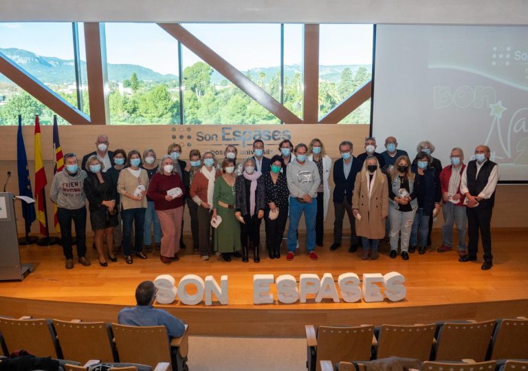 <strong>Son Espases rinde homenaje a los profesionales que se han jubilado este año</strong>