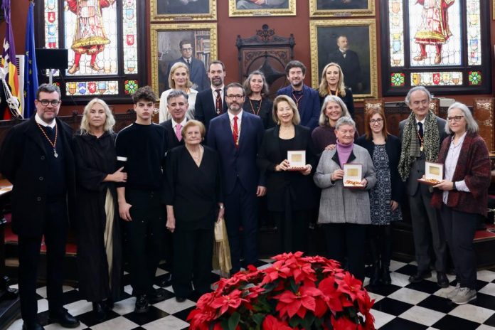 Medallas de Oro de la Ciudad y Antoni Maria Alcover, nombrado hijo ilustre de Palma