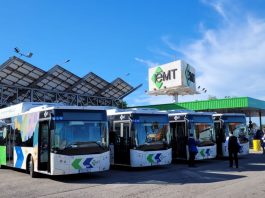 Nuevos buses de 18 metros renuevan la flota