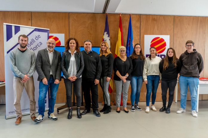 Se presenta la primera liga de fútbol femenina mallorquina en categorías base