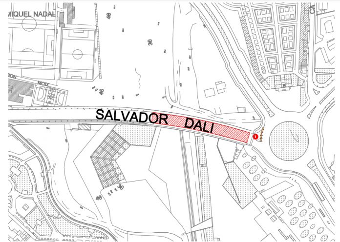 Mañana se renovará el asfaltado de la calle Salvador Dalí sobre el puente del torrente de la Riera