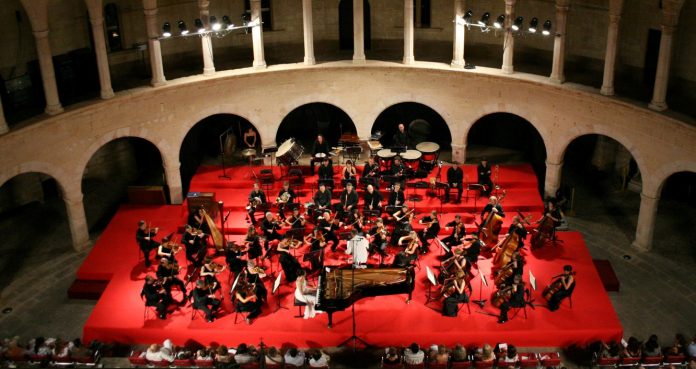 La Orquesta Sinfónica Islas Baleares ofrece un concierto en el centro penitenciario de Palma