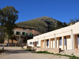 Jornada de puertas abiertas en el nuevo refugio de Galatzó