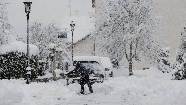 <strong>Protección Civil y Emergencias alerta por bajas temperaturas y por los efectos de la borrasca que afecta a la Península y Baleares</strong>