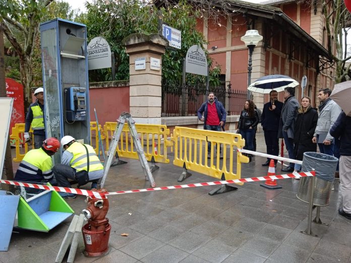 Empieza la retirada de las cabinas telefónicas de Palma