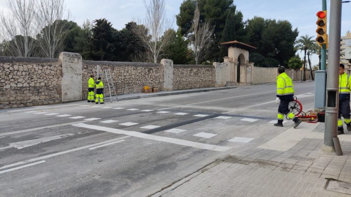 Abre el aparcamiento situado junto a los depósitos de CLH con 120 plazas