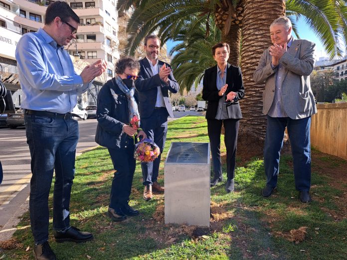 Inaugurada la placa dedicada a Pere Comas