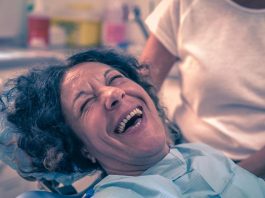 Dentistas Sobre Ruedas atiende a 535 personas derivadas de los Servicios Sociales