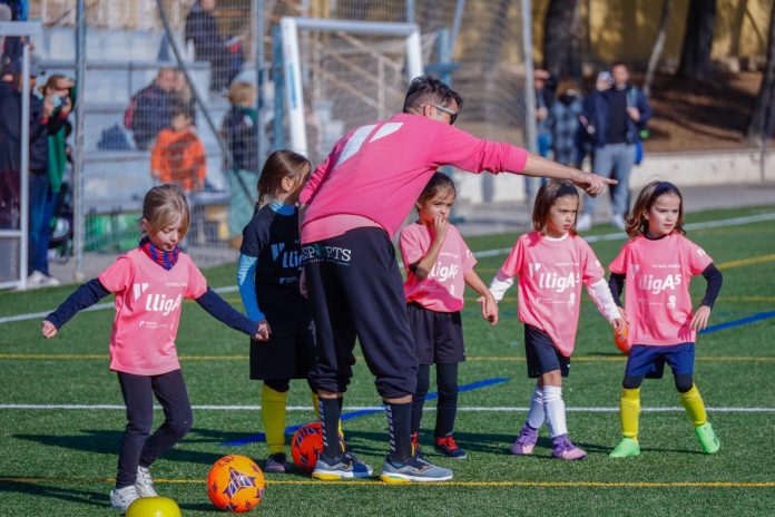 La Liga 5 de fútbol femenino llega al Palacio de Deportes de Son Moix