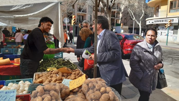 Recogida de materia orgánica en el Mercado de Pere Garau
