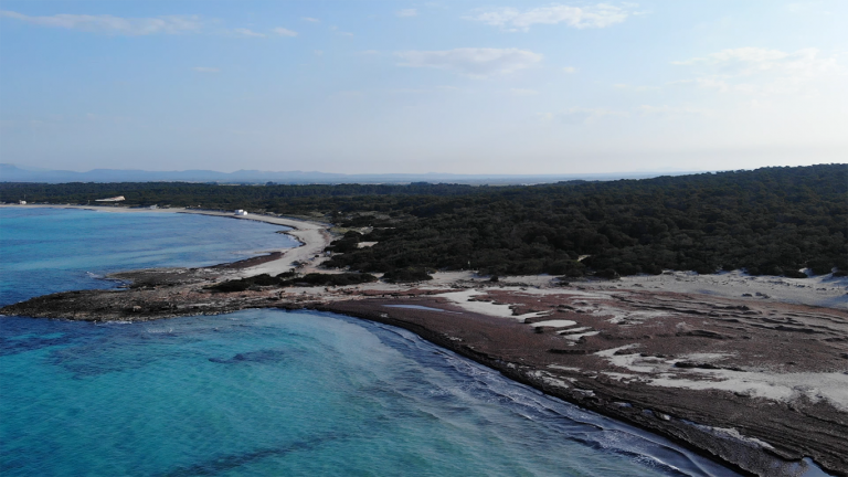Las Illes Balears tendrán este año 28 playas sin humo