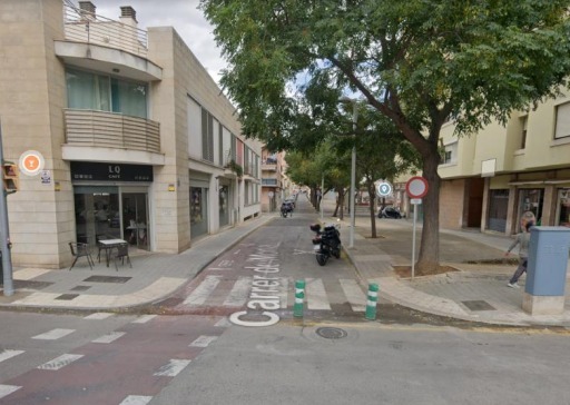 Creación de una plaza en la calle Morlà