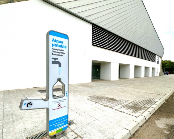 EMAYA instala una nueva fuente de agua filtrada en Son Moix EMAYA instala una nueva fuente de agua filtrada en Son Moix