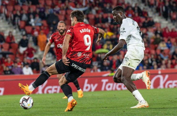 El Consejo colabora con el RCD Mallorca y el Club de Vela Puerto de Andratx en la campaña «Inclusivamente» de deporte adaptado