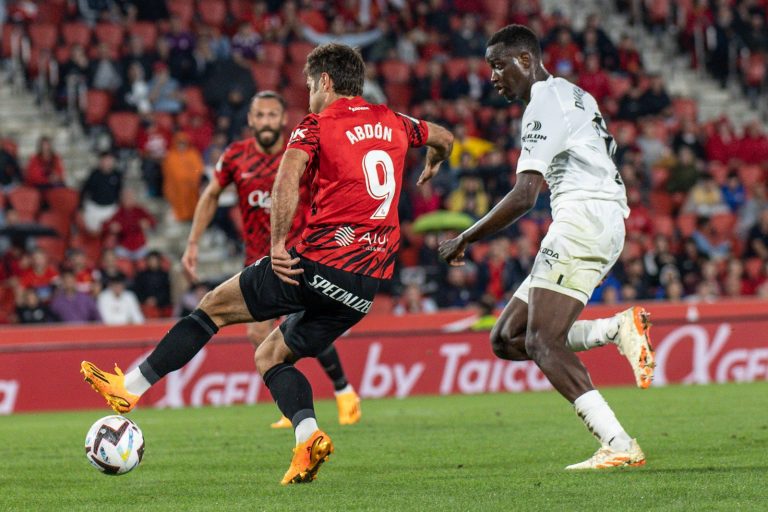 El Consell colabora con el RCD Mallorca y el Club de Vela Puerto de Andratx en la campaña «Inclusivamente» de deporte adaptado