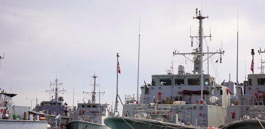 Zarpan los buques participantes en las maniobras Spanish Minex-23