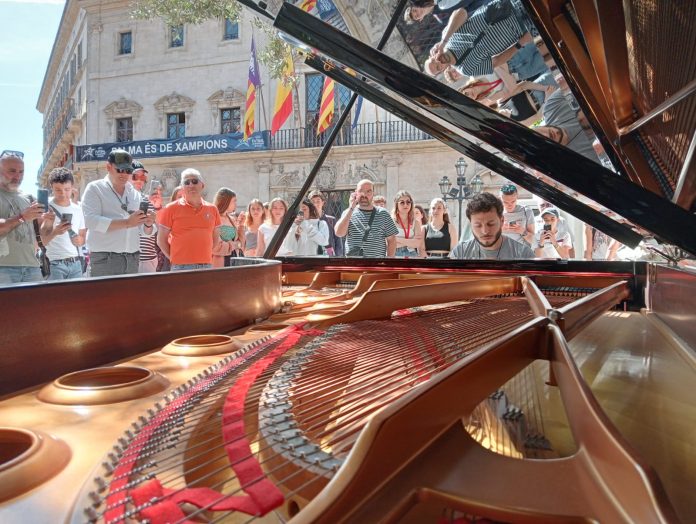 Palma se llena de pianos