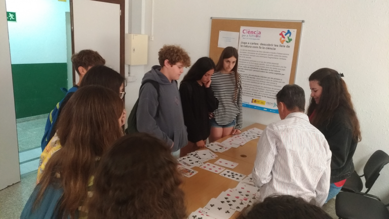 Más de 500 alumnos han participado en una iniciativa de la UIB para promover el pensamiento crítico a través de los juegos