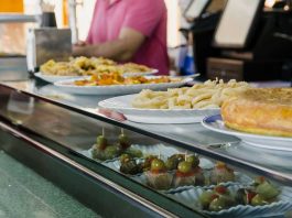 El 72% de los hosteleros no va a quitar la tapa gratis