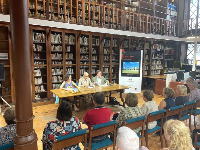 Presentación del libro “El agua en Palma” en la biblioteca de Cort