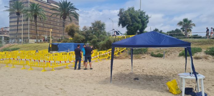 punto de información ambiental en el nido de tortuga de Can Pere Antoni