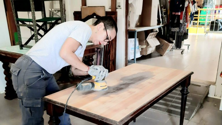Finaliza el proyecto «Mobles que xerren» de Deixalles