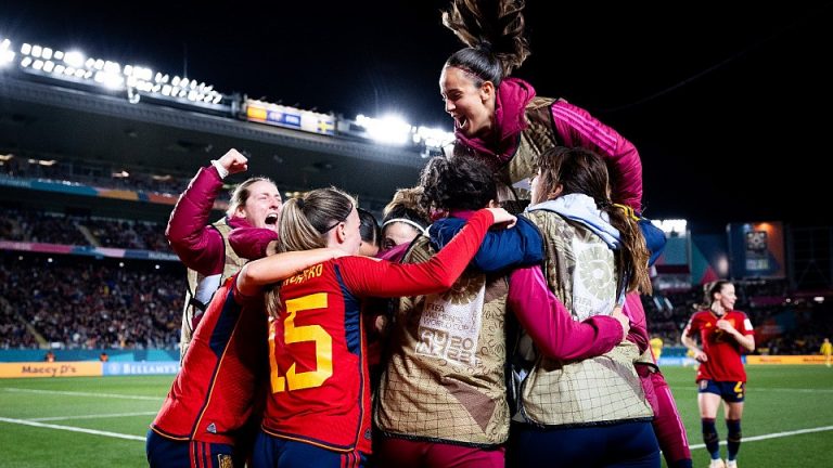 España se cita con la posteridad para luchar por su estrella