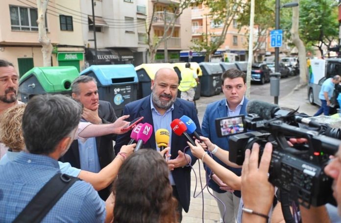 Jaime Martínez presenta el inicio del plan de choque de limpieza y mejora de los barrios de Palma