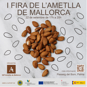 I Feria de la Almendra de Mallorca en el paseo del Born