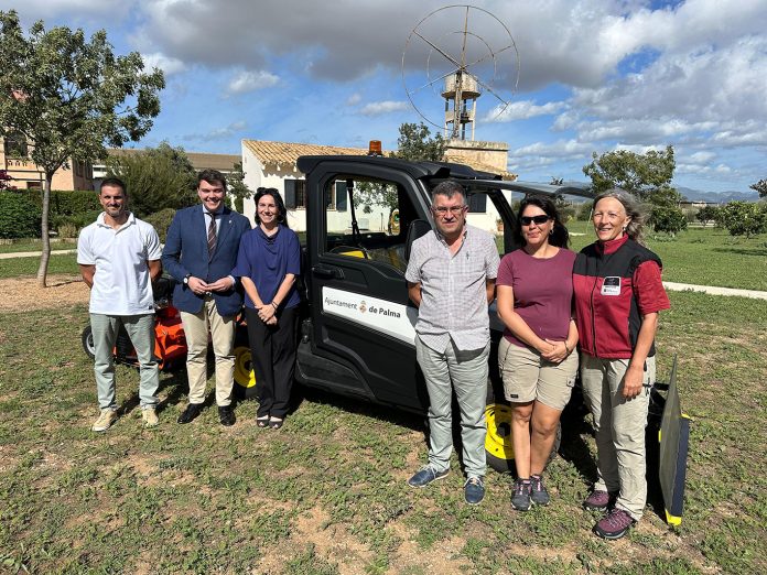 El Ajuntament de Palma entrega un vehículo todoterreno al Patronato de Cabrera para el mantenimiento y conservación del Parque Nacional
