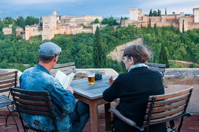 El turismo cultural en España recupera cifras prepandémicas: casi uno de cada cinco viajes realizados en 2022 fue por motivos culturales