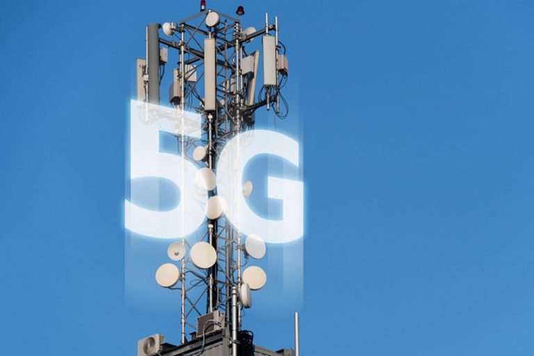 El Gobierno invierte 134 millones de euros más para culminar la extensión de las redes fijas de banda ancha por fibra en España